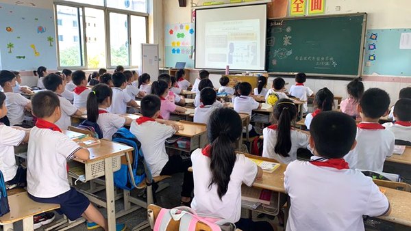 迎宾稿5_副本.jpg 迎宾稿5_副本.jpg