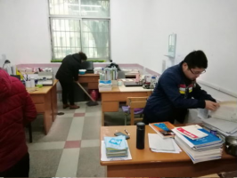 beat365中国唯一官网(迎宾校区)开展校园环境卫生综合整治活动